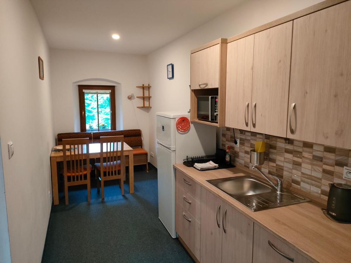 Apartmány Na náměstí Boží Dar Exterior foto